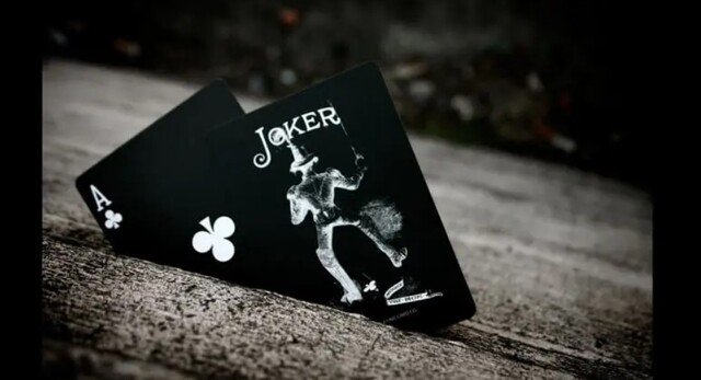 Quân bài joker được gọi là phăng teo trong tiếng Việt